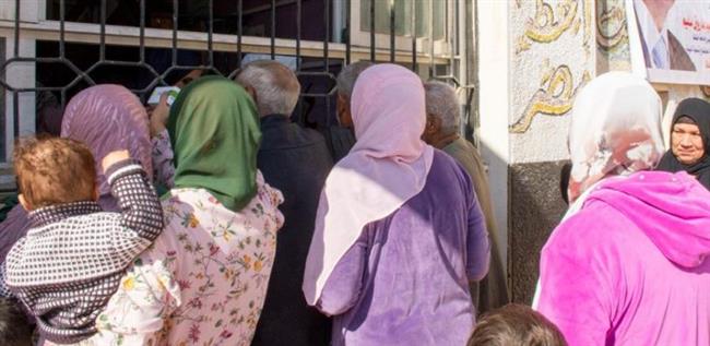 قافلة جامعة طنطا تقدم الرعاية الطبية لـ 1297 حالة وصرف الدواء بالمجان
