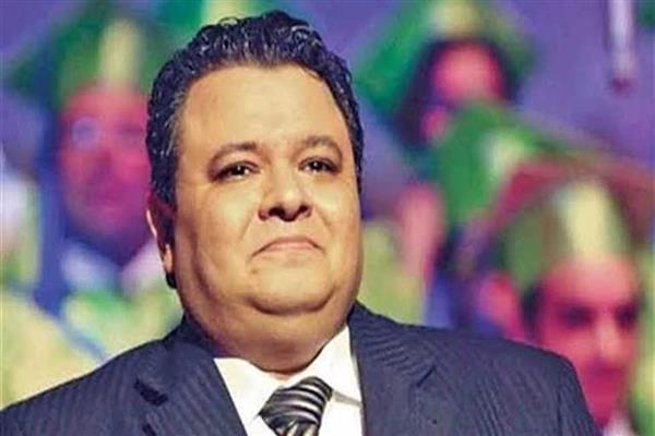 رئيس قطاع شئون الإنتاج الثقافي يجتمع مع مديري فرقتي الحديث والكوميدي