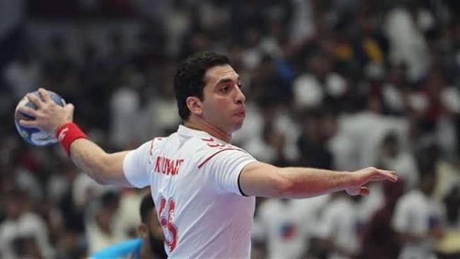 بعد مسيرة حافلة مع منتخب اليد.. أحمد الأحمر يعتزل اللعب دوليًّا 