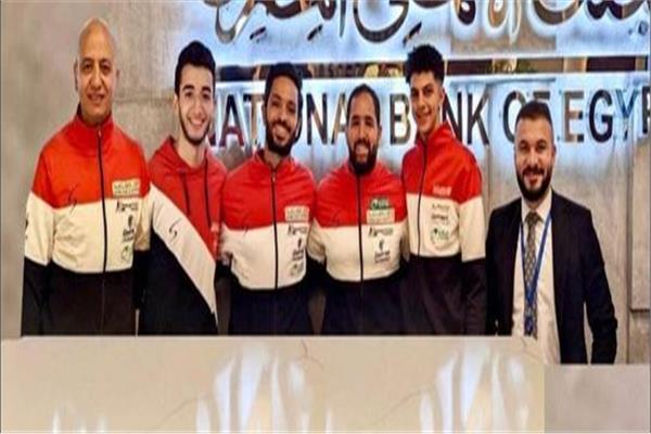 منتخب سيف المبارزة في سويسرا للمشاركة في كأس العالم 