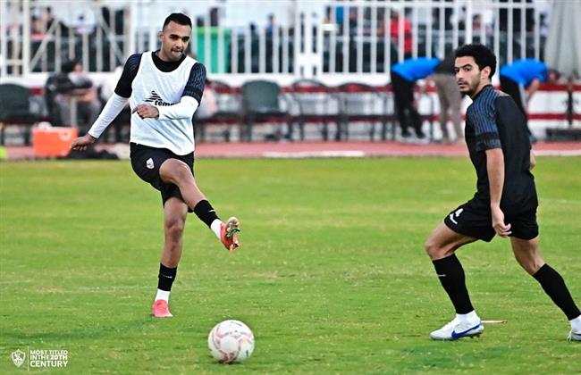 فيريرا يمنح تعليمات خاصة لثنائي الزمالك استعدادا لمواجهة المصري