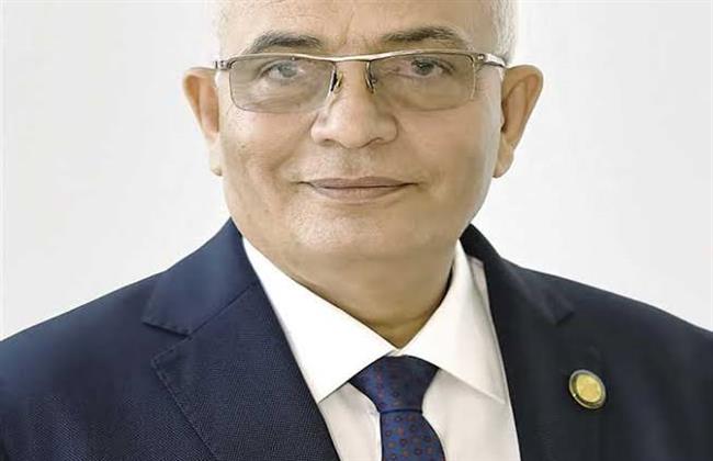 فرق طبية للكشف عن الأمراض المزمنة للعاملين بقطاع التعليم في الوادي الجديد