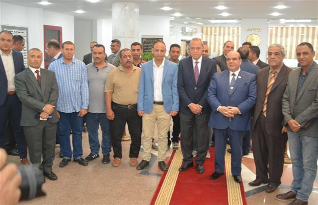 محافظ القليوبية ومساعد وزير العدل يفتتحان مكتب توثيق نادي القضاة بـ بنها 