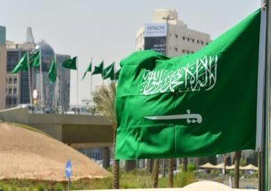 السعودية وسلطنة عمان يوقعان مذكرة تفاهم للتعاون في مجالات الطاقة
