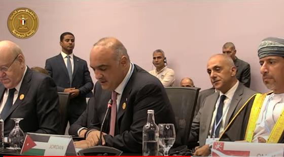 رئيس وزراء الأردن: نتعهد باتخاذ كافة الإجراءات المتعلقة بمكافحة تغير المناخ