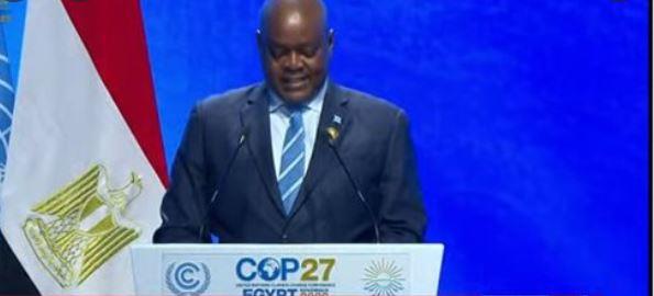 رئيس بتسوانا: تنفيذ خطة لخفض الانبعاثات بحلول عام 2030