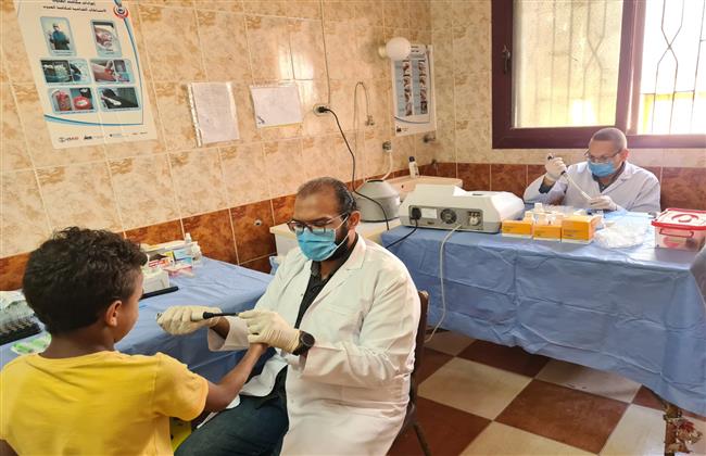 الكشف على 2185 مواطن لقافلة طبية مجانية بقرية كوم الطرفاية بكفر الدوار