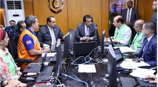 وزير الصحة يترأس غرفة العمليات المركزية للجنة التأمين الطبي لـ cop27 