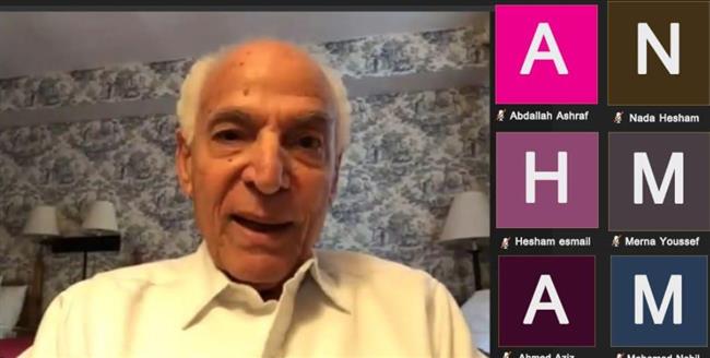 طلاب مجتمع الاستكشاف الجيوفيزيائي بعلوم سوهاج تنظم ورشة عمل مع العالم المصري الدكتور "فاروق الباز" 