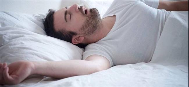 دراسة تكشف العلاقة بين قلة النوم وفرص الإصابة بأمراض 