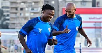 محترفو الزمالك يطيرون إلى بلادهم