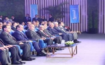   الرئيس السيسى يشاهد فقرة فنية على هامش افتتاح المنصورة الجديدة