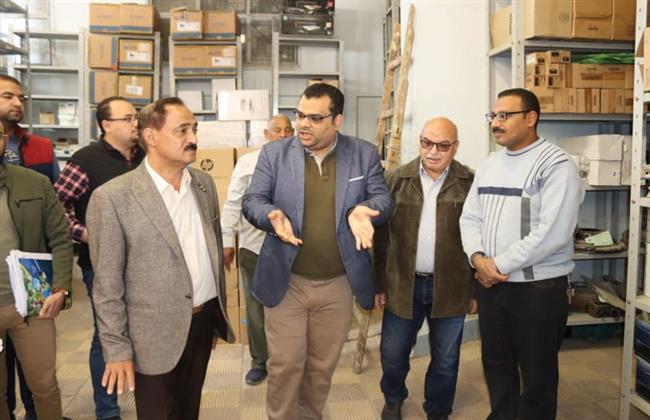 رئيس مياه أسيوط يتفقد سير العمل بورشة الصيانة وإدارة المخازن بمحطة نزله عبداللاه المرشحة 