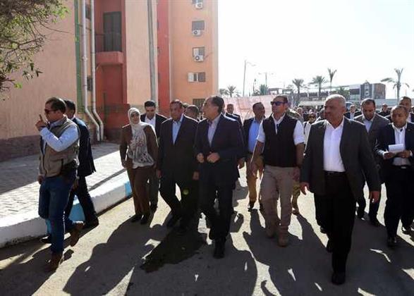 رئيس الوزراء يتفقد مساكن مدينة التوفيقية أحد مشروعات التطوير العمراني القائم بمحافظة السويس