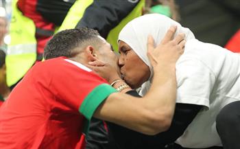   لماذا يحرص نجم المغرب على الاحتفال مع والدته في المباريات؟.. فيديو
