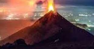   ثوران بركان "فويجو" على بعد 35 كيلومترا من عاصمة جواتيمالا