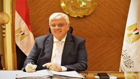 عاشور: 100 مليون جنيه من هيئة تمويل العلوم لدعم المشروعات التنافسية في مجال الصحة