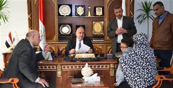  قنا تبحث شكاوى 75 مواطنا
