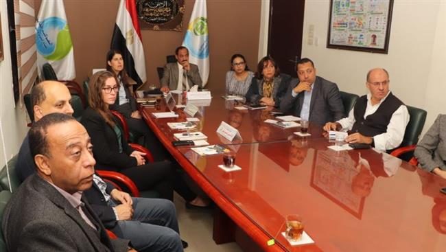 رئيس مياه أسيوط يستقبل وفد الوكالة الأمريكية للتنمية الدولية