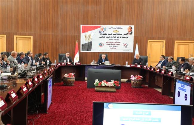 رئيس جامعة بنها يتفقد الملتقى الأول لذوي الهمم