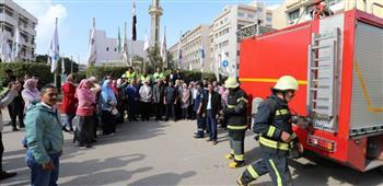 جامعة الزقازيق تجرى خطة إخلاء تدريبية فى حالات الطوارىء بالمبنى الإدارى برئاسة الجامعة