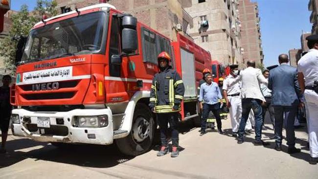 أمن القاهرة ينجح في إنقاذ سيدتين احتجزتا داخل مسكنهما إثر نشوب حريق