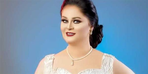 شاهد.. علا رامي تحتفل بعيد ميلادها بالغنا والرقص