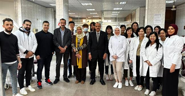 جامعة المنصورة تستقبل وفدا طلابيا من جامعة هونج كونج للتدريب في مجال طب الاسنان