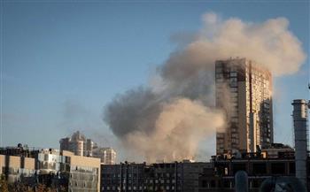   هجوم بطائرات مسيرة يلحق أضرارًا بمبنيين إداريين بكييف