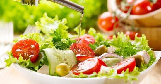 دراسة توضح القيمة الغذائية لمكونات طبق السلطة المثالي