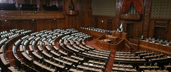   الكتلة الحاكمة في البرلمان الياباني توافق على خطة لزيادة الضرائب من أجل تعزيز الإنفاق الدفاعي