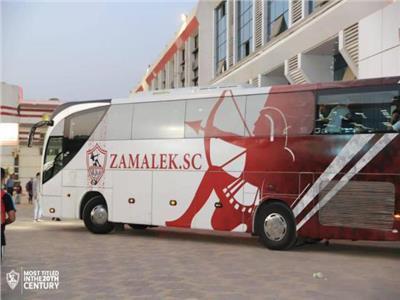 حافلة الزمالك تصل ستاد القاهرة لمواجهة البنك الأهلي