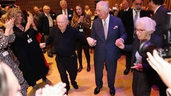   "رقصة حانوكا" هدية الملك تشارلز لليهود الناجين من الهولوكوست 