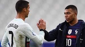 ميسي أم رونالدو.. مبابي يكشف الأفضل على مر العصور 
