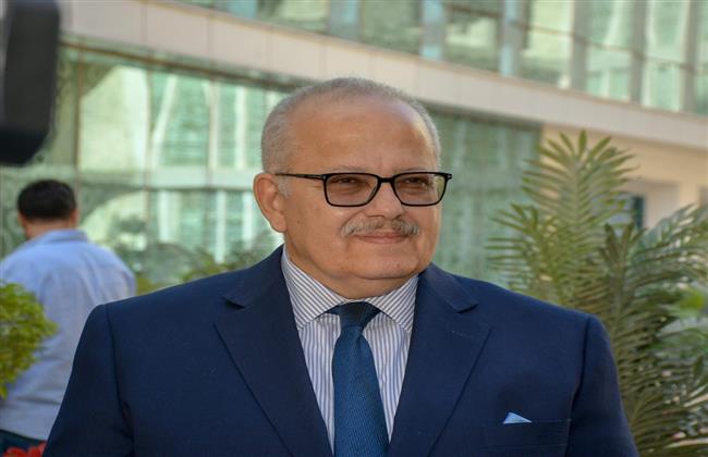 رئيس جامعة القاهرة يتلقى تقريرا حول جهود تطبيق الحوكمة والشفافية والرقابة الذاتية 