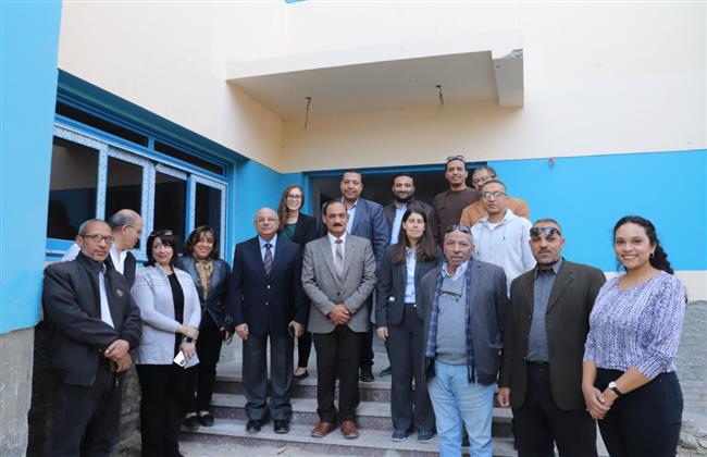 رئيس مياه أسيوط ووفد الوكالة الأمريكيةللتنمية يتفقدان سير العمل بالمعمل المركزي بمحطة الهلالي 