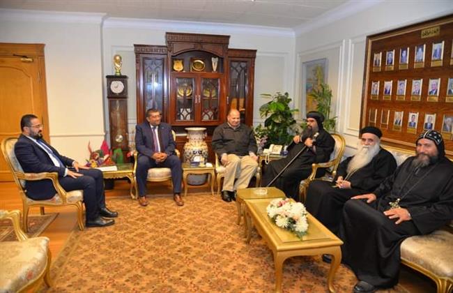 محافظ أسيوط يلتقى الأنبا «بيسنتى» أسقف إيبارشية أبنوب  لبحث سبل تفعيل المشاركة المجتمعية 