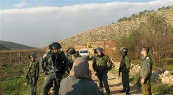   الاحتلال الإسرائيلي يعتدي على فلسطيني وجراره الزراعي بـ «الأغوار الشمالية»