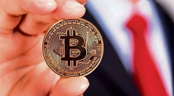 رئيس لجنة الخدمات المصرفية بالكونجرس يثير احتمالية «حظر» العملات الرقمية بالولايات المتحدة