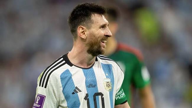 أخيرا ابتسمت لك يا ليو.. ميسي يعيد أمجاد الأرجنتين وينصب نفسه ملكا على عرش كرة القدم