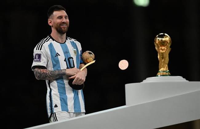 ميسي: حققت حلم الطفولة بالتتويج بلقب كأس العالم.. وأريد استكمال مسيرتي الدولية مع الأرجنتين