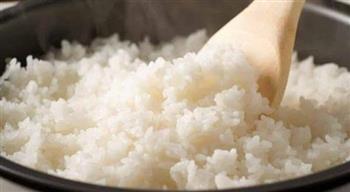   دراسة تحذر من خطورة طريقة شائعة في طهي الأرز