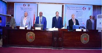 رئيس جامعة سوهاج ‏يفتتح فعاليات المؤتمر السنوي الرابع عشر لقسم أمراض الباطنة بكلية الطب