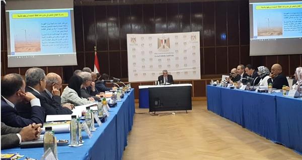 وزير الكهرباء يؤكد أهمية رفع كفاءة الكوادر البشرية والتدريب