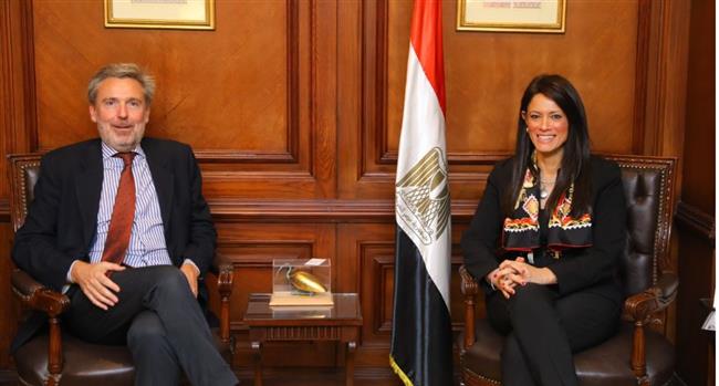 وزيرة التعاون الدولي تبحث مع السفير الإيطالي نتائج مؤتمر المناخ COP27
