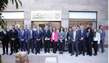 البنك الأهلي يفتتح وحدته المصرفية المزدوجة بالجامعة الأمريكية بالقاهرة