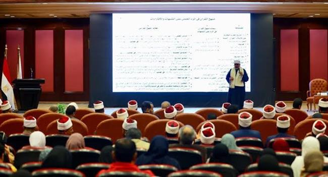أستاذ علم اللغة بآداب السويس: القرآن يملك الحجة والدليل لدحض شبهات الباطل