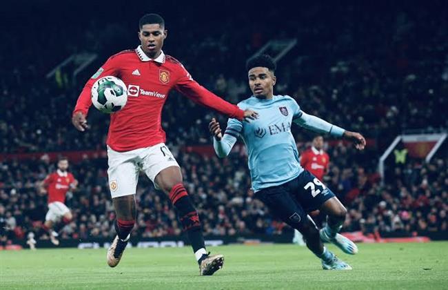 مانشستر يونايتد يفوز على بيرنلي 2-0 ويبلغ ربع نهائي كأس الرابطة الإنجليزية