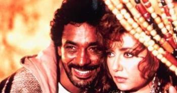 شاهد.. ليلي علوي ومحمد منير يرقصون على أغنية فيلم المصير