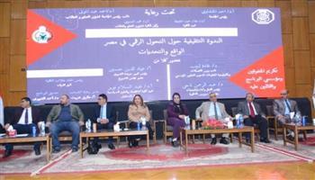 لبيب وغانم يشهد انطلاق الندوة التثقيفية تحت عنوان "التحول الرقمي في مصر  بجامعة أسيوط" 